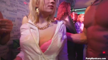 Party Hardcore Gone Crazy Vol. 33 Part 7 - Cam 2 Screencap 16 on sinx.preview.netperv.com