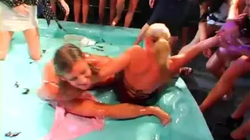 The Oil Pit Of Death Screencap 49 on sinx.preview.netperv.com