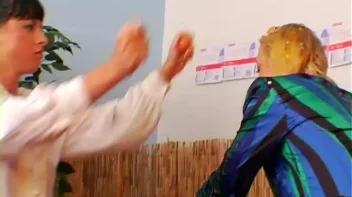 Head To Toe In Egg Yolk Screencap 15 on sinx.preview.netperv.com