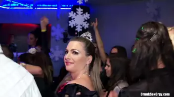 Winter Fuck Jam Part 1 - Cam 4 Screencap 14 on sinx.preview.netperv.com