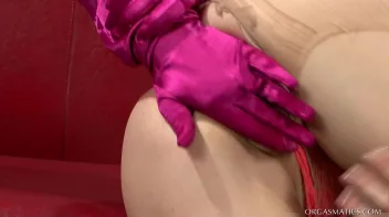 Twisted Chicks Don't Need No Dicks! Screencap 46 on sinx.preview.netperv.com