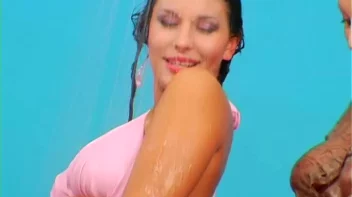 High-Class Fashion Babes Get Wet Screencap 85 on sinx.preview.netperv.com