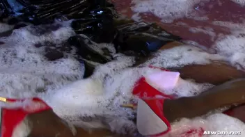 Sensual Scrub Down Screencap 102 on sinx.preview.netperv.com