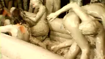 Mud Thirsty Mob Of Honies Screencap 74 on sinx.preview.netperv.com