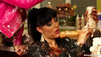 Photo Shoots and Bakeries, The Perfect Mix Screencap 57 on sinx.preview.netperv.com