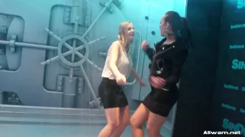 Showing Off Under The Showers Screencap 2 on sinx.preview.netperv.com