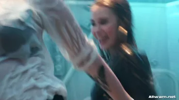 Showing Off Under The Showers Screencap 25 on sinx.preview.netperv.com