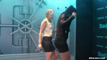 Showing Off Under The Showers Screencap 3 on sinx.preview.netperv.com