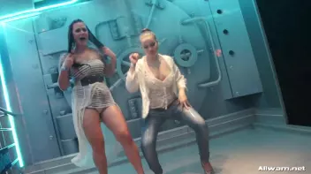 Showing Off Under The Showers Screencap 69 on sinx.preview.netperv.com