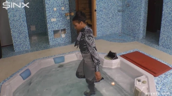 Fully Clothed Hot Tub Hotness Screencap 20 on sinx.preview.netperv.com