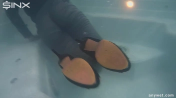 Fully Clothed Hot Tub Hotness Screencap 42 on sinx.preview.netperv.com