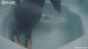 Fully Clothed Hot Tub Hotness Screencap 45 on sinx.preview.netperv.com