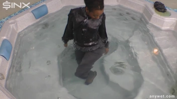 Fully Clothed Hot Tub Hotness Screencap 46 on sinx.preview.netperv.com