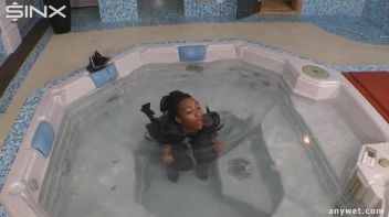 Fully Clothed Hot Tub Hotness Screencap 64 on sinx.preview.netperv.com