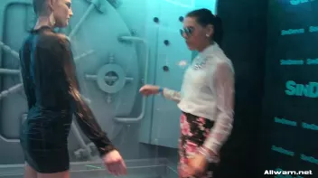 Looking Good In Wetlook Screencap 4 on sinx.preview.netperv.com