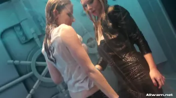 Looking Good In Wetlook Screencap 47 on sinx.preview.netperv.com