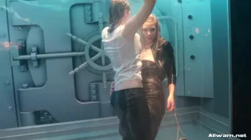 Looking Good In Wetlook Screencap 49 on sinx.preview.netperv.com