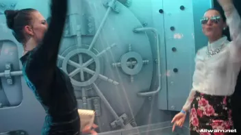 Looking Good In Wetlook Screencap 8 on sinx.preview.netperv.com