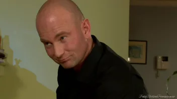 The Connoisseur Screencap 16 on sinx.preview.netperv.com