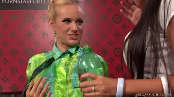 Wet and Rough Lesbo Lovers Screencap 8 on sinx.preview.netperv.com