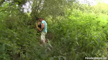Beautiful BJ In The Bushes Screencap 3 on sinx.preview.netperv.com