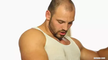 Built For Bi Part 2 Screencap 22 on sinx.preview.netperv.com