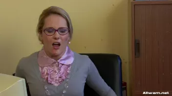 Slop Queens Screencap 9 on sinx.preview.netperv.com