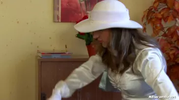 Slop Queens Screencap 7 on sinx.preview.netperv.com