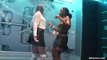 Shower Dancing Screencap 32 on sinx.preview.netperv.com