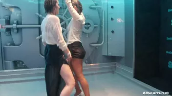 Shower Dancing Screencap 50 on sinx.preview.netperv.com