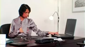 Caught! Screencap 2 on sinx.preview.netperv.com