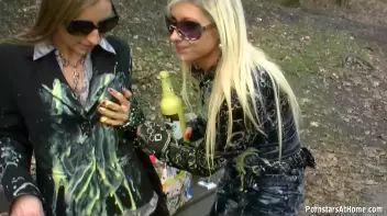 Sexy and Messy In Public Screencap 44 on sinx.preview.netperv.com