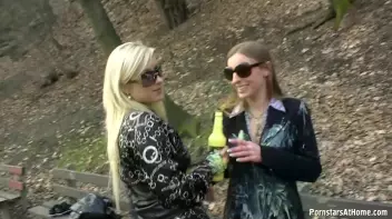 Sexy and Messy In Public Screencap 50 on sinx.preview.netperv.com