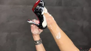 Take Your Pick And Get Covered In It! Screencap 35 on sinx.preview.netperv.com