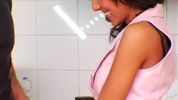 Between a Cock and Lots of Piss! Screencap 16 on sinx.preview.netperv.com