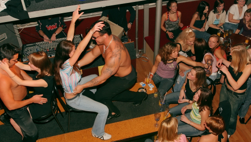 Latest deal - Party Hardcore Vol. 85 Part 2 - Cam 3