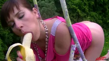 Banana Bang This Piss Freak Screencap 32 on sinx.preview.netperv.com