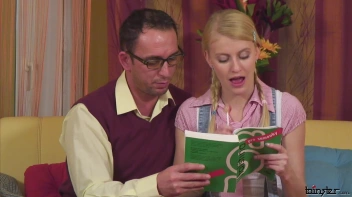 Club Cutie Piss Live Show Screencap 20 on sinx.preview.netperv.com