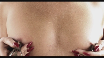 Mit den langen roten Nägeln in den Arsch gekniffen Screencap 48 on sinx.preview.netperv.com