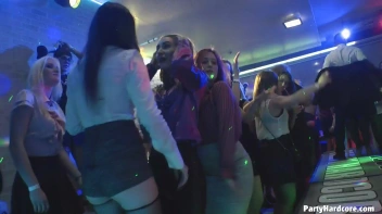 Party Hardcore Gone Crazy Vol. 32 Part 1 - Cam 1 Screencap 53 on sinx.preview.netperv.com