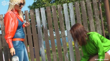 Catfight Turns Messy As Best Friends Get Painted - Cam 2 Screencap 2 on sinx.preview.netperv.com