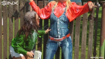 Catfight Turns Messy As Best Friends Get Painted - Cam 2 Screencap 31 on sinx.preview.netperv.com