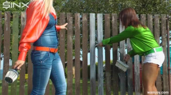 Catfight Turns Messy As Best Friends Get Painted - Cam 2 Screencap 8 on sinx.preview.netperv.com