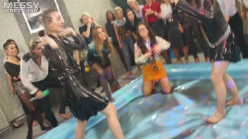 Messy Wrestling: Oil 'Em Up And Watch The Slimy Show X2!! 2 Audience Fights!!! Screencap 25 on sinx.preview.netperv.com