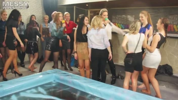 Messy Wrestling: Oil 'Em Up And Watch The Slimy Show X2!! 2 Audience Fights!!! Screencap 60 on sinx.preview.netperv.com