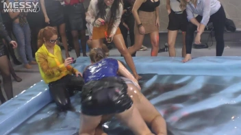 Messy Wrestling: Oil 'Em Up And Watch The Slimy Show X2!! 2 Audience Fights!!! Screencap 76 on sinx.preview.netperv.com