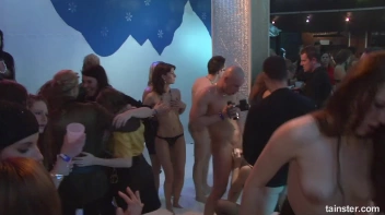 Winter WonderBang Part 4 - Cam 3 Screencap 82 on sinx.preview.netperv.com