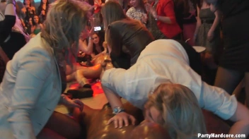 Party Hardcore Gone Crazy Vol. 10 Part 2 - Cam 1 Screencap 53 on sinx.preview.netperv.com