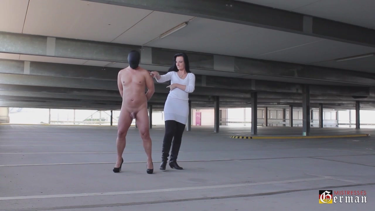 Naked Gimp Abused In Public By Lady Luciana on sinx.preview.netperv.com