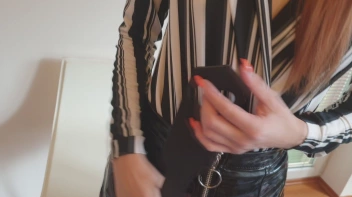 Fetish babe doing a good blow job Screencap 4 on sinx.preview.netperv.com
